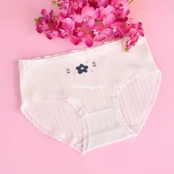 شورت نخی زنانه آلبالو آویشن آبی کد 04 - البرا