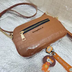 کیف زنانه ورنی پاسپورتی دستی