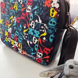 کیف پاسپورتی سوییت طرح خوشنویسی مدل 210427