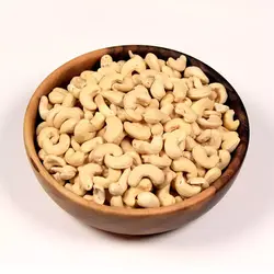 بادام هندی خام