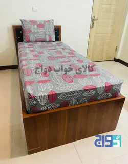 خرید آنلاین ملحفه کشدار تخت یک‌نفره مدل ماکائو قرمز