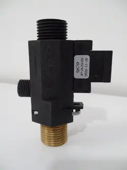 فلوسوئیچ ونزیا