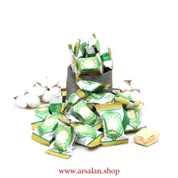 گز فله 18 درصد پسته کرمانی