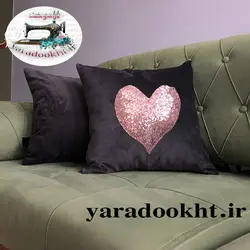 کوسن مخمل طرح LOVE - یارا دوخت