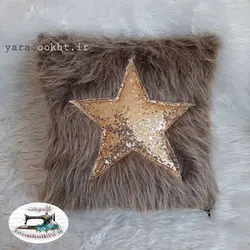 کوسن پولکی به همراه شال مبل خز مجموعه 4 عددی - یارا دوخت