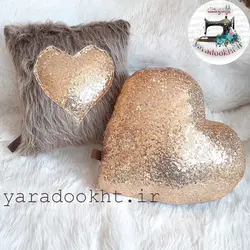 کوسن پولکی به همراه شال مبل خز مجموعه 4 عددی - یارا دوخت