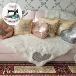 کوسن پولکی به همراه شال مبل خز مجموعه 4 عددی - یارا دوخت