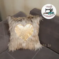 کوسن خز پرز بلند مدل لاو پولکی کد 001 - یارا دوخت