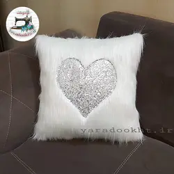 کوسن خز پرز بلند مدل لاو پولکی کد 001 - یارا دوخت