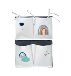 آویز تخت چوبی نوزاد طرح رنگین کمان