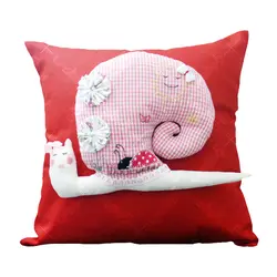 کوسن عروسک حلزون