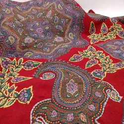 رومیزی پته دوزی نخ گیاهی 90 سانتی قرمز