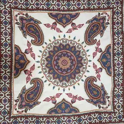 رومیزی پته دوزی نخ گیاهی 90 سانتی سفید