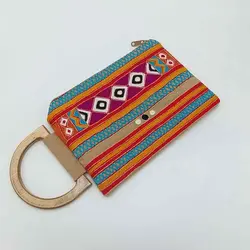 کیف کلاچ گلابتون دوزی دسته چوبی بنفش