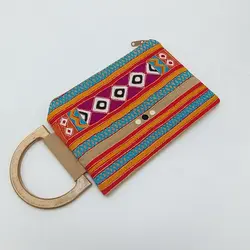 کیف کلاچ گلابتون دوزی دسته چوبی بنفش