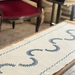 رومیزی رانر سیاه دوزی نیم دایره