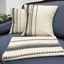 رومیزی رانر سیاه دوزی خطی