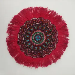 رومیزی عسلی پته دوزی قرمز کوچک