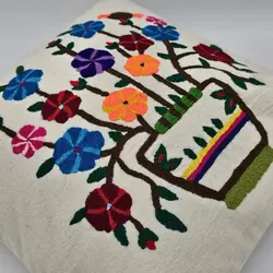 کاور کوسن گلدوزی طرح گل و بلبل