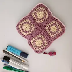 کیف لوازم آرایش موتیف بافی یا قلاب باف 2