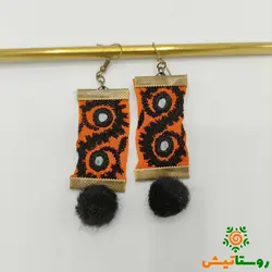 گوشواره سوزن دوزي بلوچي نارنجي - مشکي