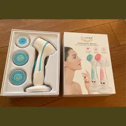 فیس براش شارژی FS-LYCRA