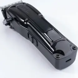 ماشین اصلاح موی سر صورت و بدن وی جی ار مدل V-138 ا VGR model V-138 head and body hair trimmer