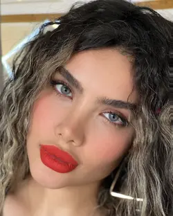 لنز رنگی فصلی شیخ بیوتی کریستال Sheikh Beauty crystal