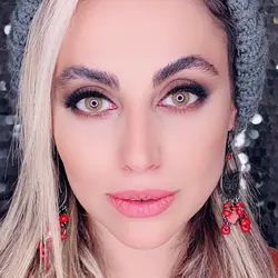 لنز رنگی سالانه گلوریا آیسی براون Gloria icy brown