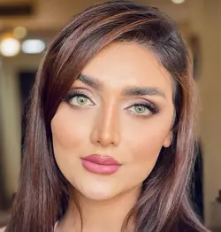 لنز رنگی سالانه گلوریا آیسی گرین Gloria icy green
