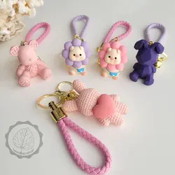 جاسوییچی با بند چرمی