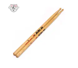 چوب درامز Vic Firth American Classic: بررسی مشخصات و قیمت خرید چوب درامز Vic Firth American Classic - دلشاد موزیک