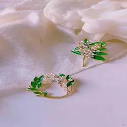 گلسینه برگ سبز و مروارید