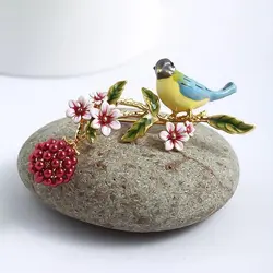 گلسینه بلبل و شاخه تمشک