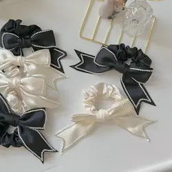 کش اسکرانچی پاپیون دور نگین