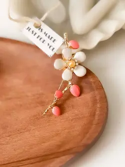 گلسینه شاخه گل پنج پر