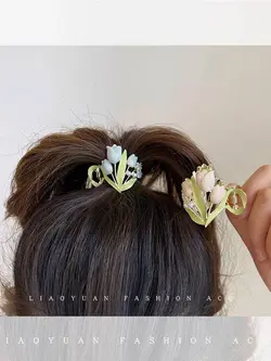 مجموعه گیره چفتی و دم اسبی گل لی لی(zaya)