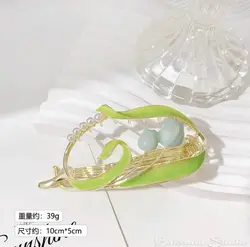 مجموعه گیره چفتی و دم اسبی گل لی لی(zaya)