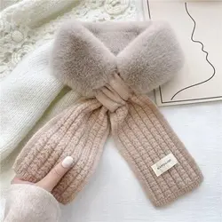 شال گردنی خزدار با دنباله بافت