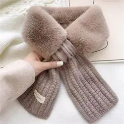 شال گردنی خزدار با دنباله بافت