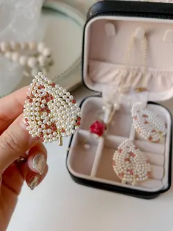 گلسینه برگ مرواریدی