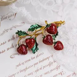 گلسینه گل و توت فرنگی