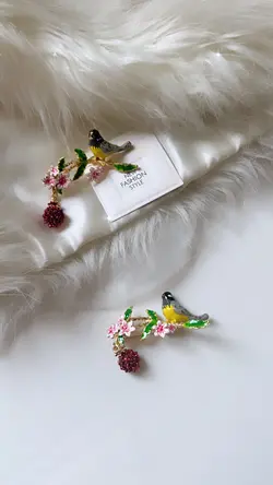 گلسینه ‌پرستو و تمشک