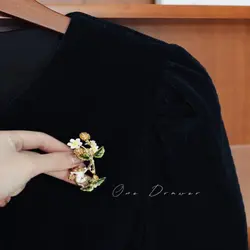 گلسینه سنجاب و تمشک نگین دار