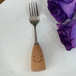 چنگال دسته چوبی طرح لبخند