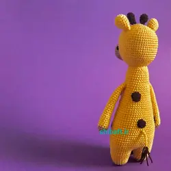 عروسک بافتنی زرافه مدل لوگوس کد 09 - فروشگاه شیبافت