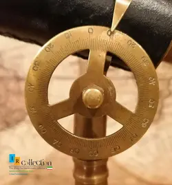 تلسکوپ بسیار قدیمی انگلیسی