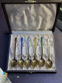 ست قاشق نقره ، مینا