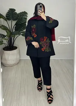 مانتو گلدوزی مشکی کوتاه کد 763