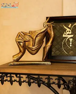 اکسسوری نقاب رزین طلایی